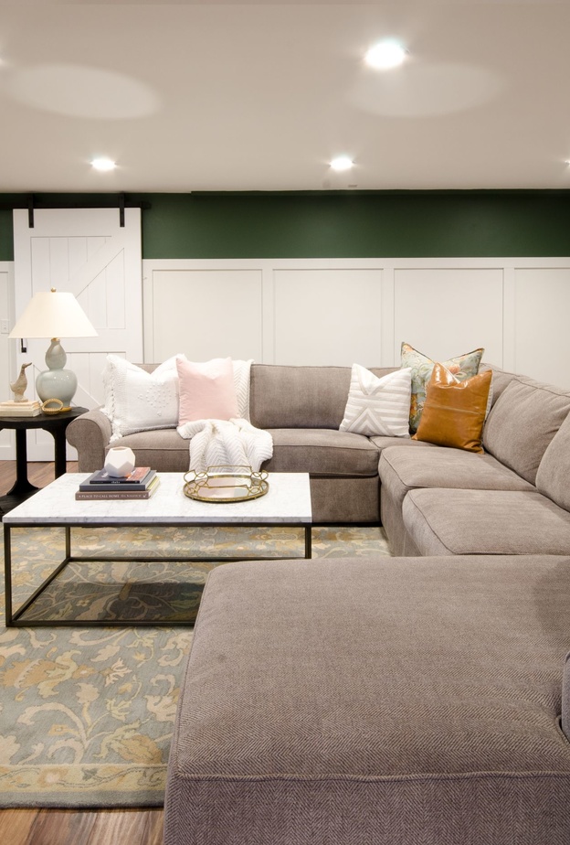 دهانات حوائط بالزيتي والأبيض للطوابق السفلية