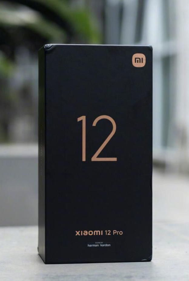 شاومي تطلق هاتفها Xiaomi 12 Pro الفاخر