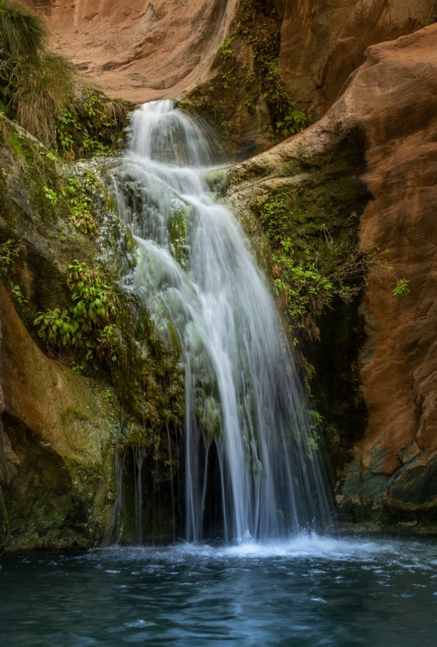 شلال عين الجمل؛ مشهدٌ بديع من ربوع بلادنا - المصدر الثقافة السعودية