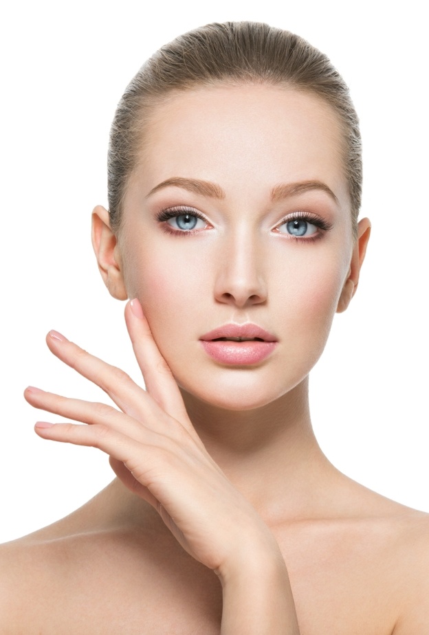  طرق إعادة نحت ملامح الوجه جراحياً وما هي أضراره