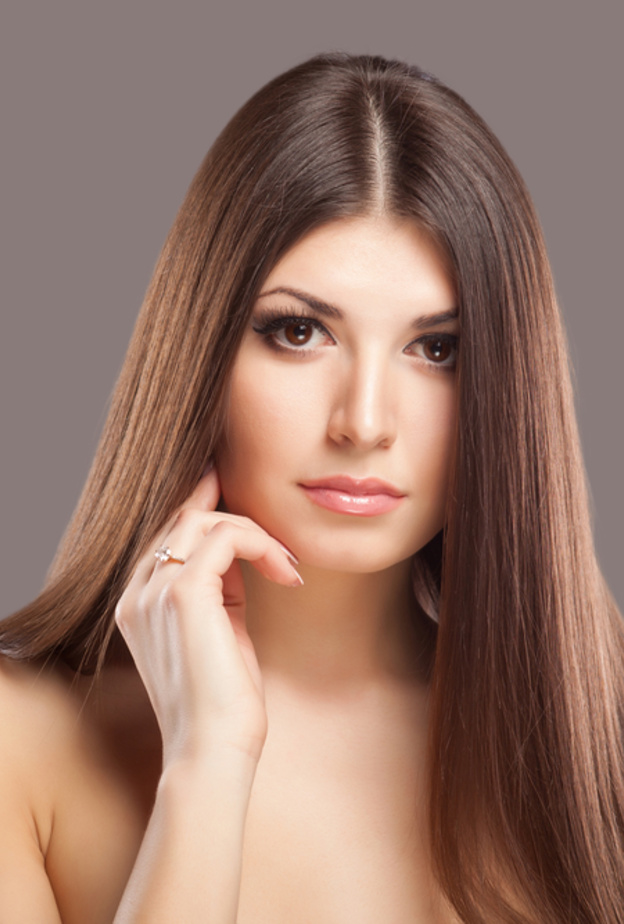 كيفية الحصول على صبغات شعر بلون كستنائي بوصفات طبيعية