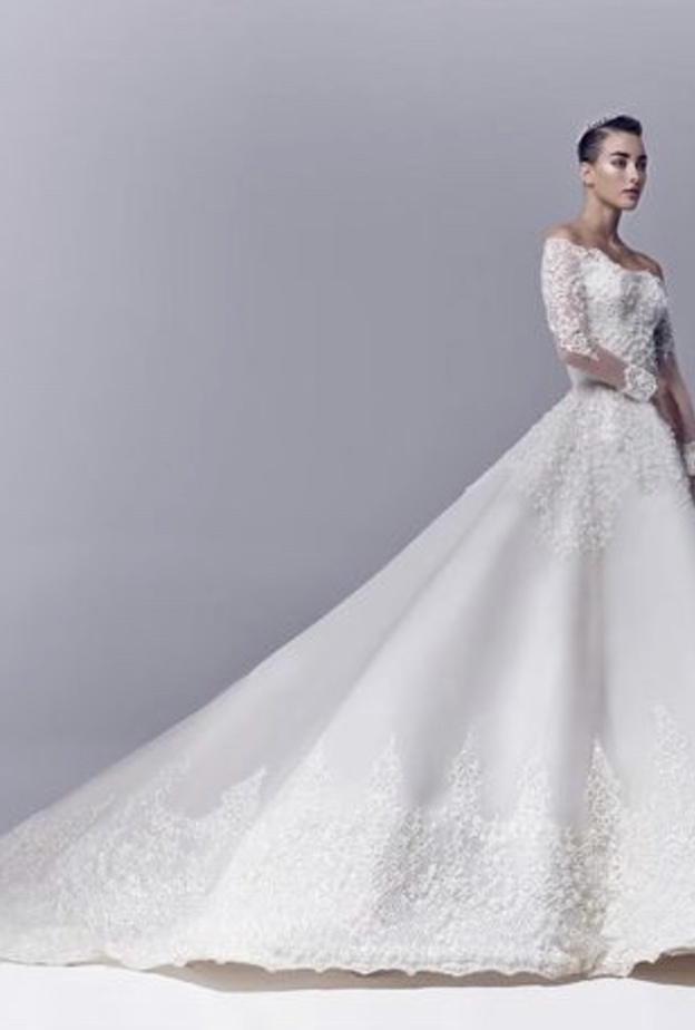 فستان انيق من المصممة مشاعل الفارس