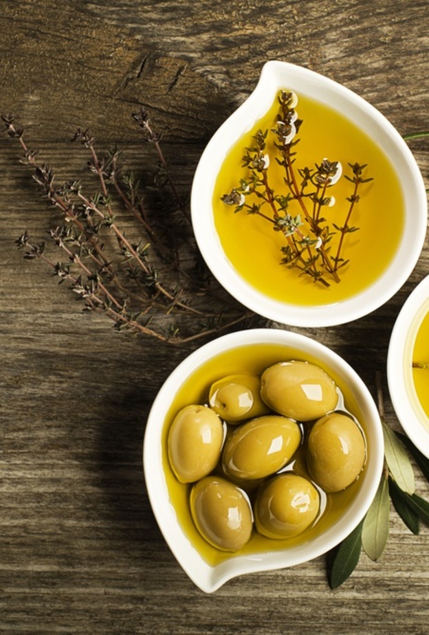 فوائد عظيمة لتناول زيت الزيتون