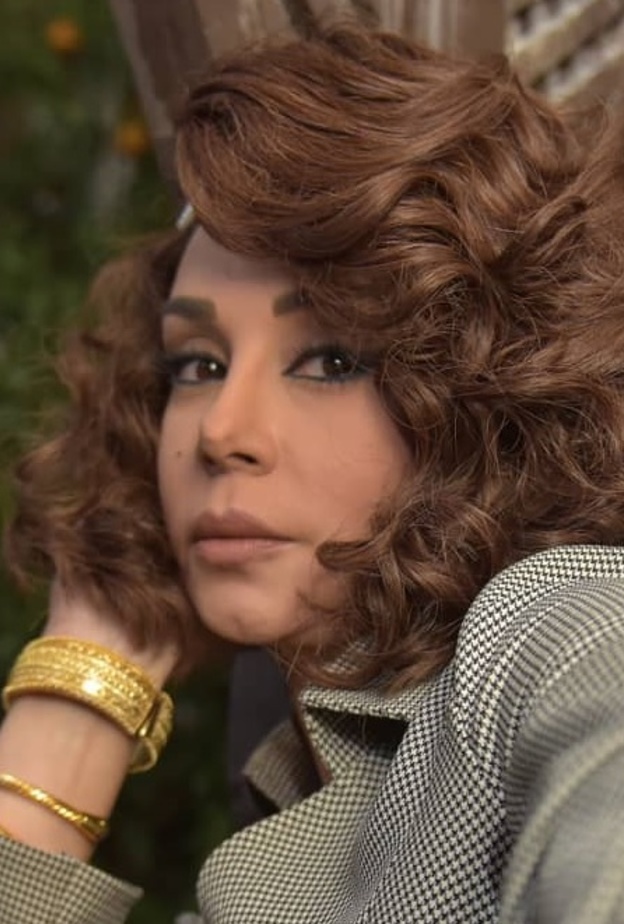  الفنانة كاريس بشار 