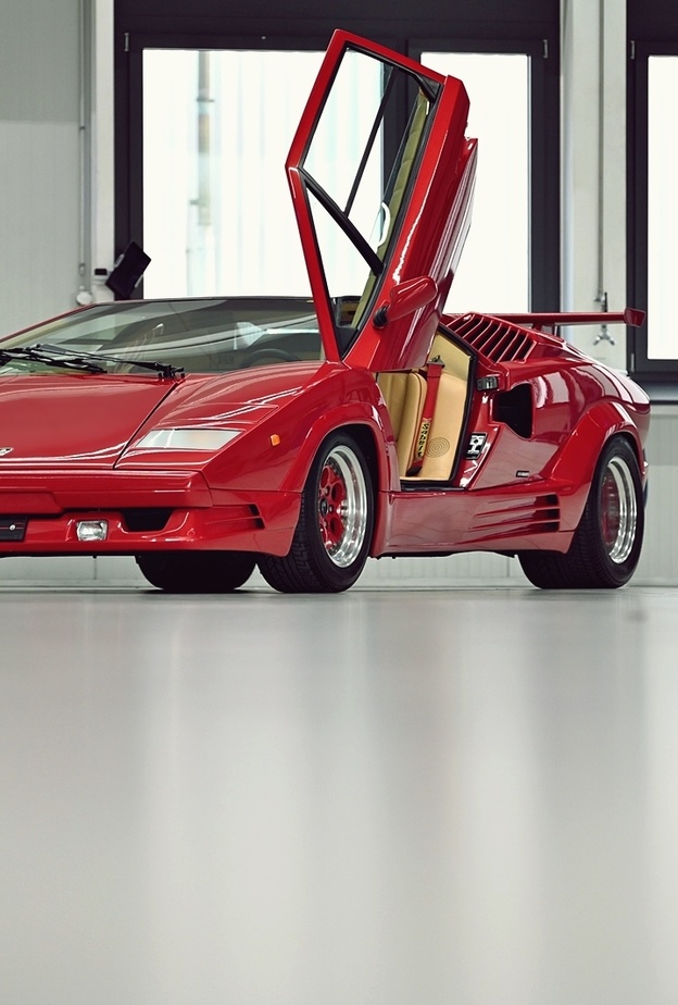 لامبورغيني تعلن عن نسخة جديدة محدودة من Countach