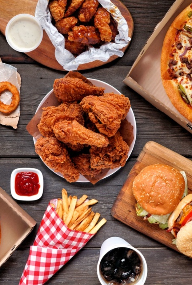 ما علاقة الوجبات السريعة بامراض المناعة