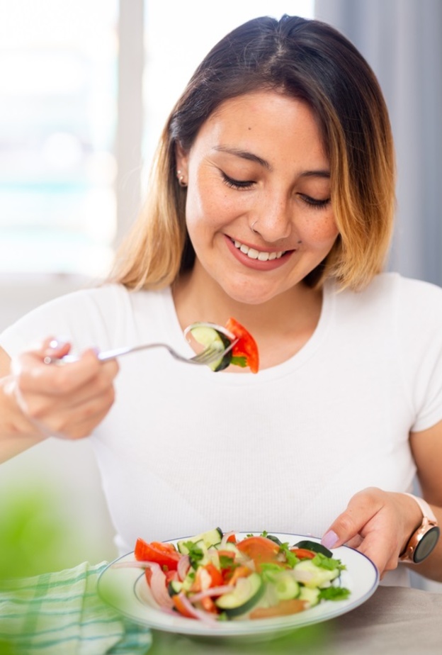 ما هي أفضل الاطعمة للمصابين بمتحور أوميكرون