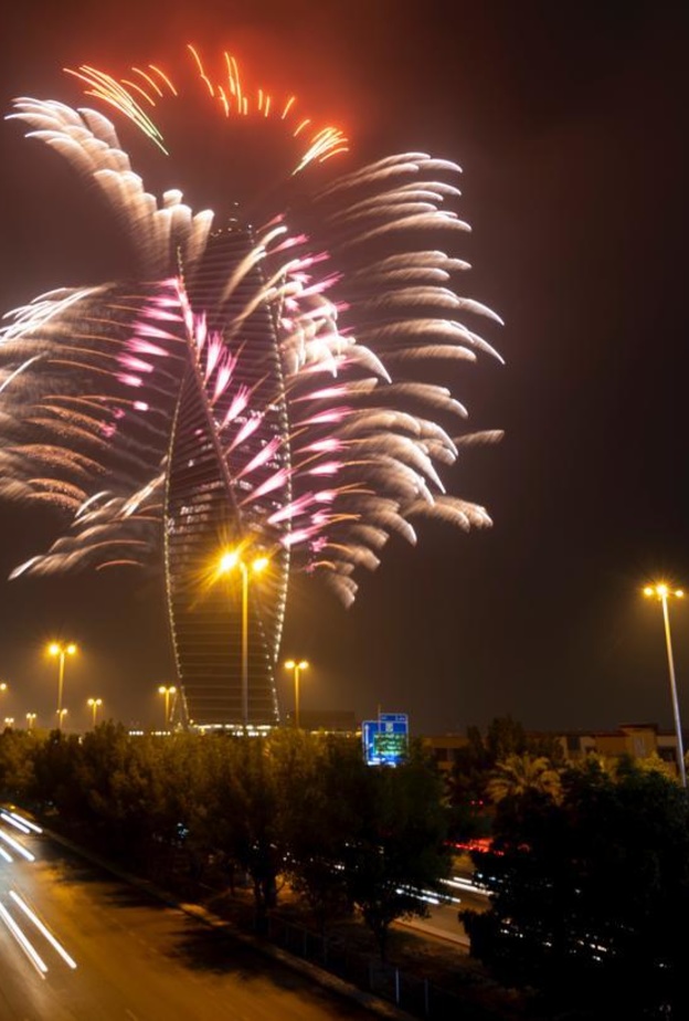 بالصور والفيديو: احتفالات مذهلة في "بوليفارد رياض سيتي" بمناسبة العام الجديد 2022