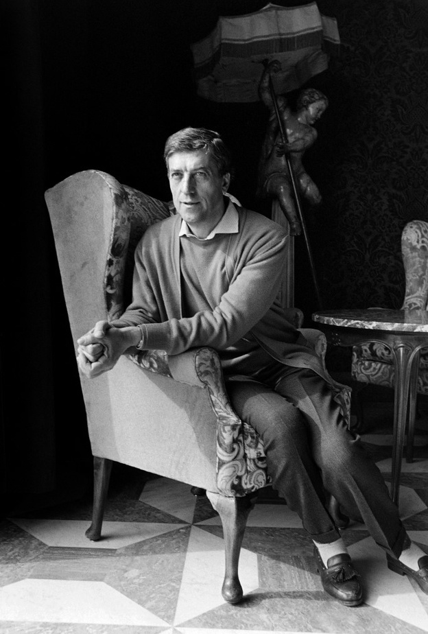 وفاة رائد الأزياء الرجالية نينو شيروتي Nino Cerruti عن عمر يناهز 91 عامًا