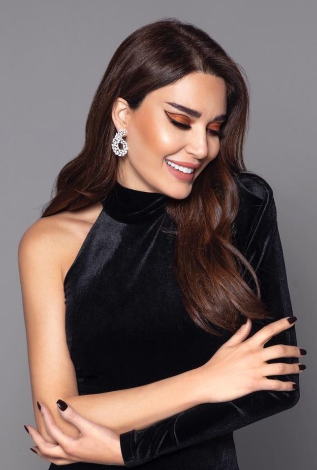 أجمل مكياج عصري من اطلالات النجمات في حفلات نهاية العام