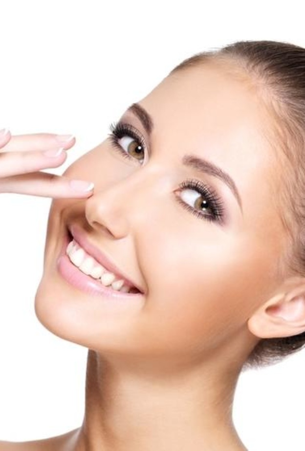 طرق علاج انحراف الأنف بالليزر وأهم مميزاته