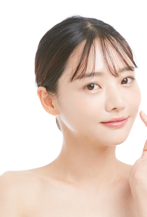 كيفية العناية بالبشرة على الطريقة الكورية بالخطوات