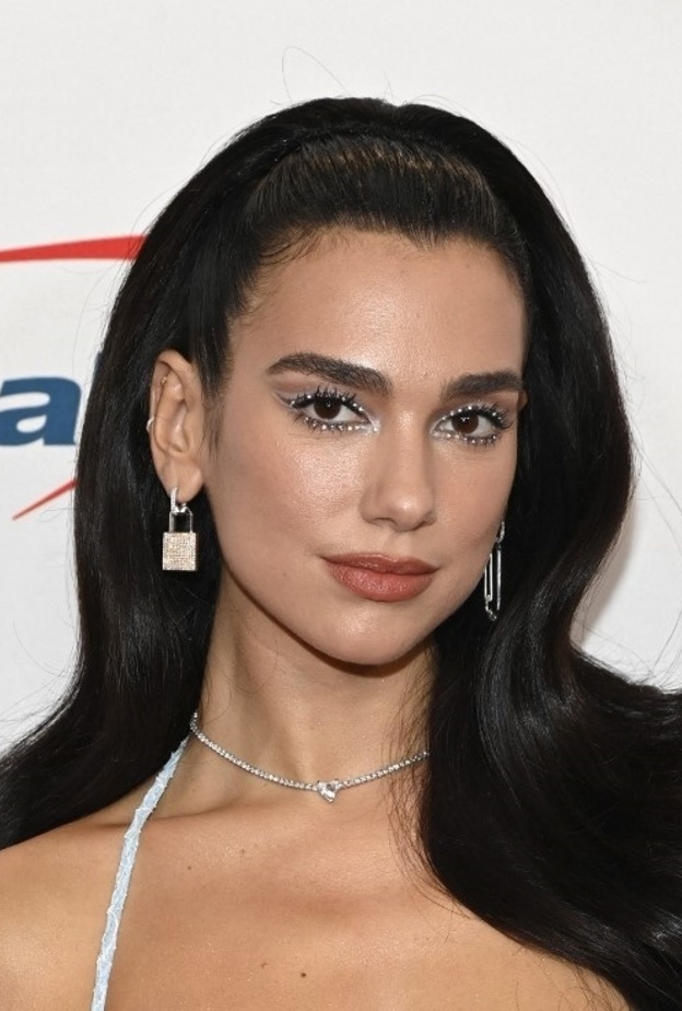 مكياج عصري للصبايا من وحي إطلالات دوا ليبا