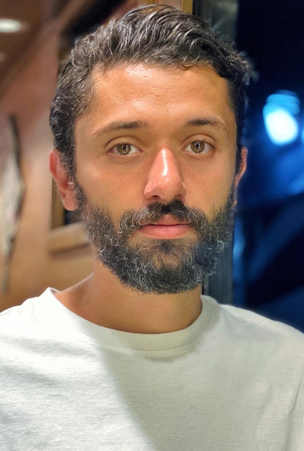 كريم عبد العزيز 