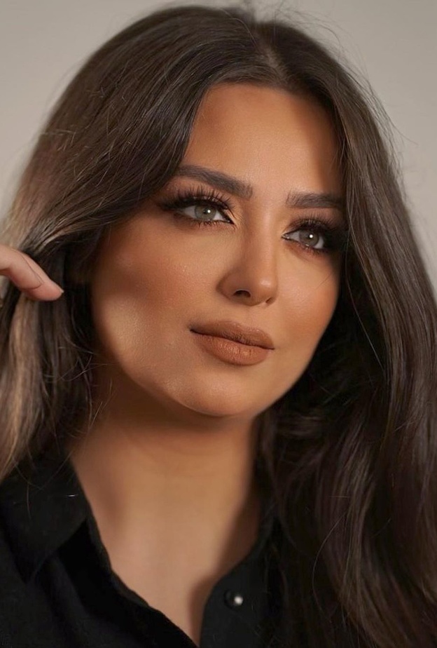 خطوات تطبيق مكياج ترابي دافئ من وحي هبة مجدي