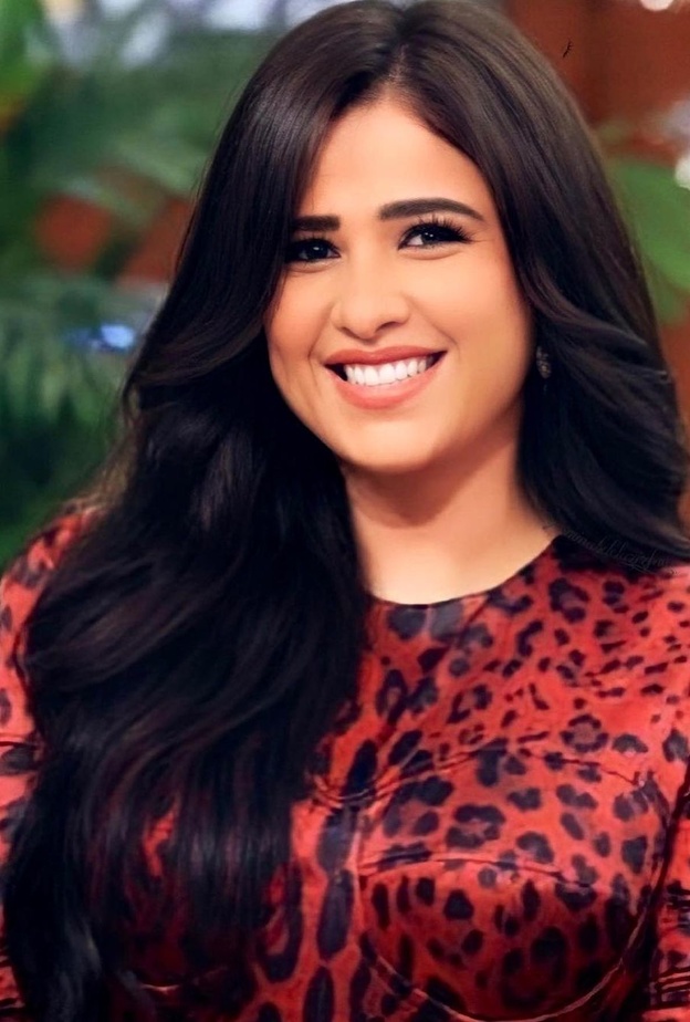 ياسمين عبد العزيز 