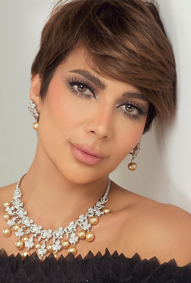 أصالة نصري بإطلالات شعر صادمة في كليبها "سلطان المحبة"