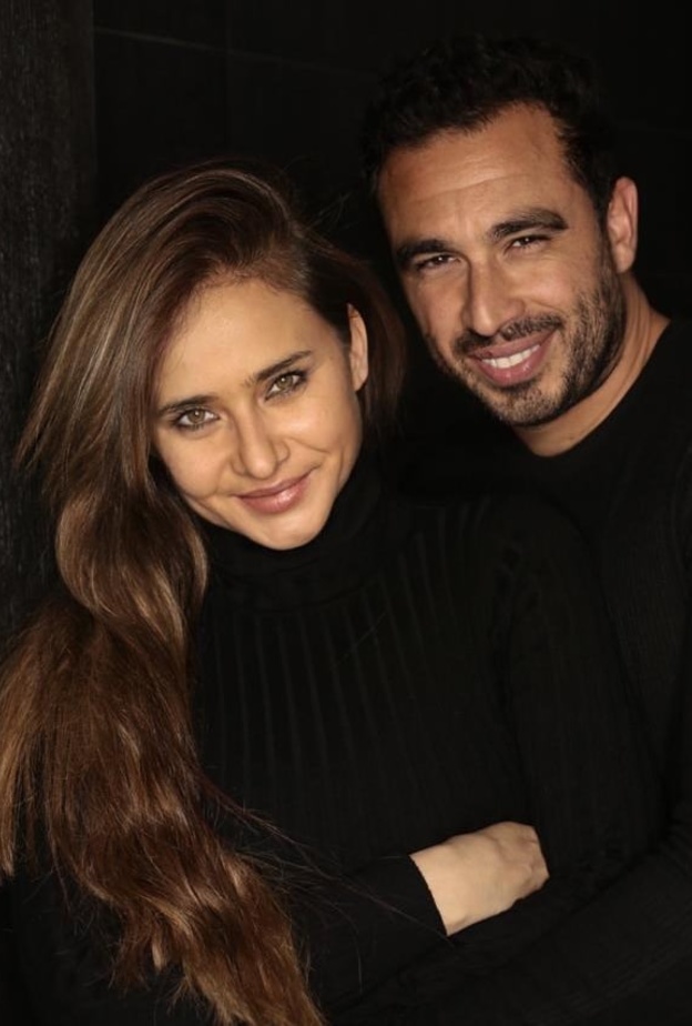 نيللي كريم وزوجها