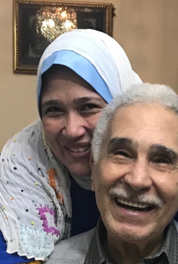 عبد الرحمن ابو زهرة وابنته