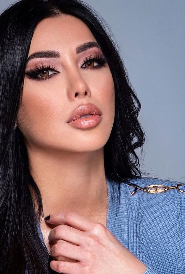 ر مديحة كنيفاتي تثير الجدل بالتغييرات في ملامحها بأحدث إطلالاتها