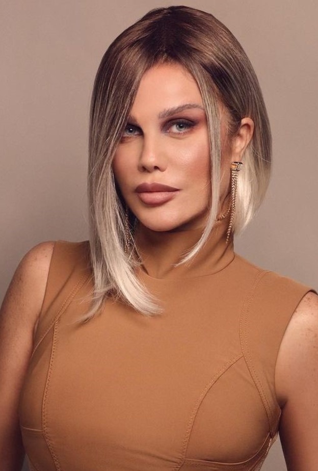 نيكول سابا بتغيير لافت بقصّة شعرها ولونه بأحدث اطلالة لها