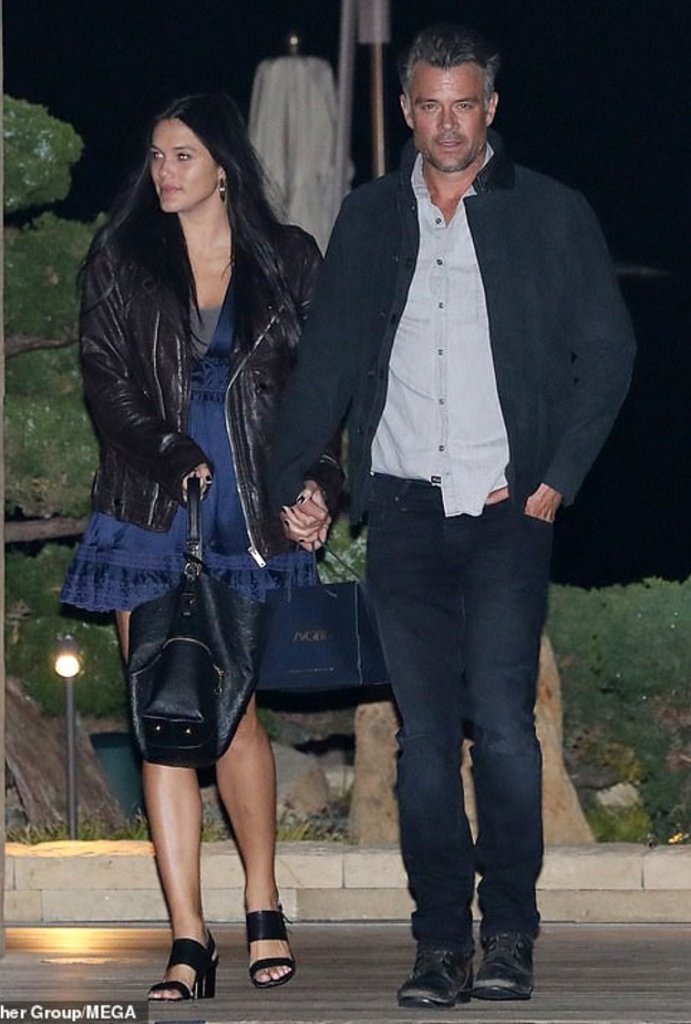 خطبة جوش دوهامل على أودرا ماري