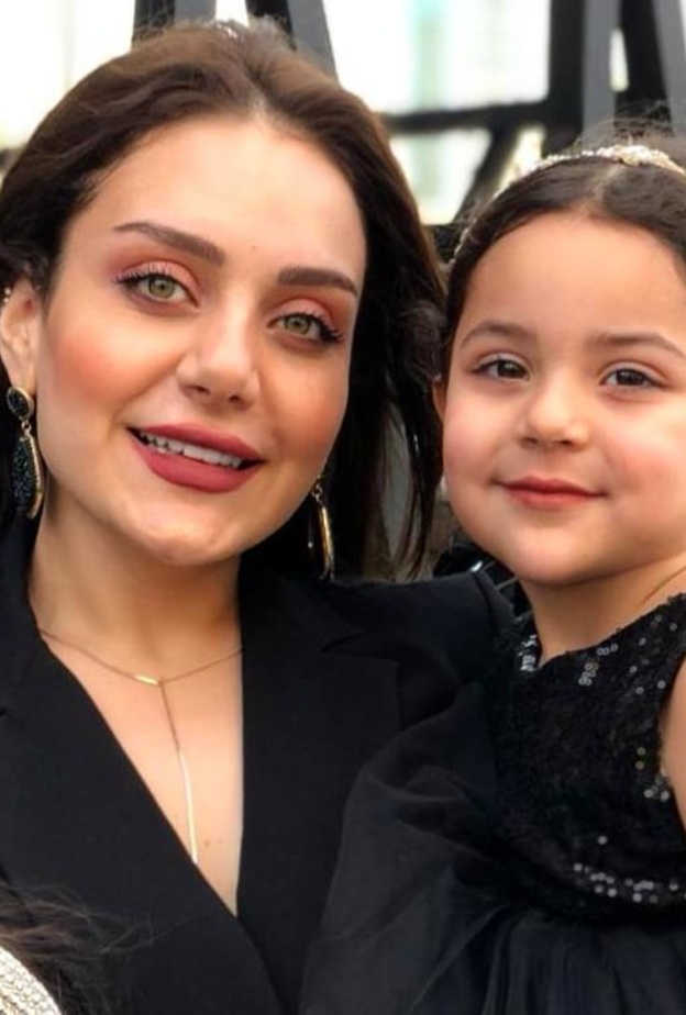  ابنة هيفاء وهبي تغني مع ابنتها "الغزالة رايقة"