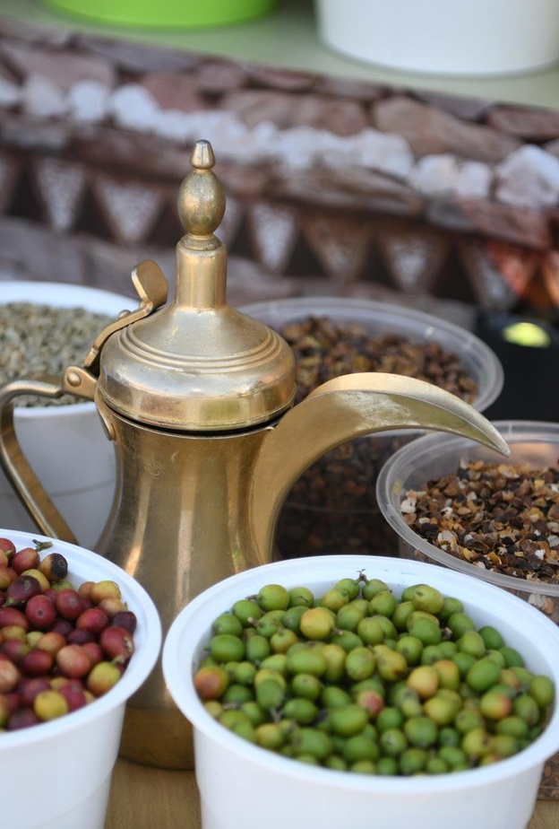 رحلة ساحرة لعشاق القهوة ولوحات فنية خلابة في مهرجان البن الخولاني السعودي