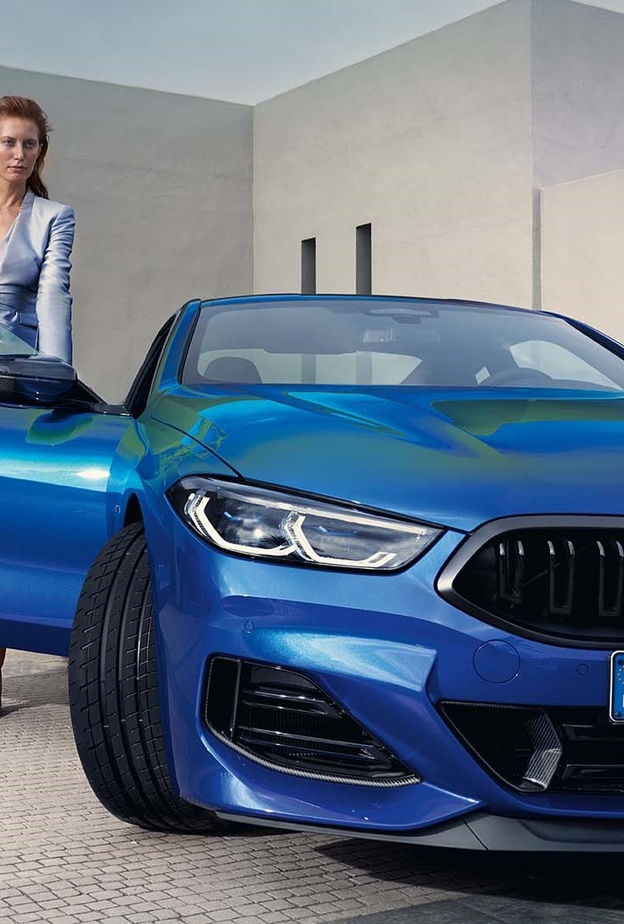 BMW تعلن تحديث سياراتها من الفئة الثامنة