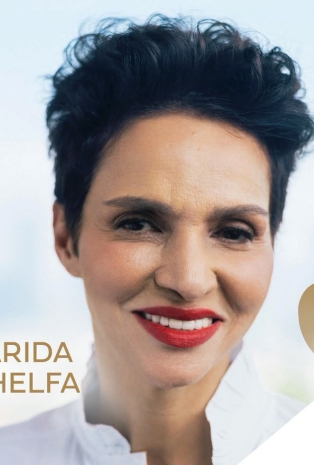 مخرجة الأفلام الوثائقية وعارضة الأزياء السابقة فريدة خلفة