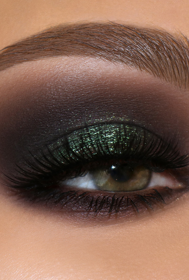 بات ماكغراث لابز. وحي. ابتكار. ولع بعالم الجمال.