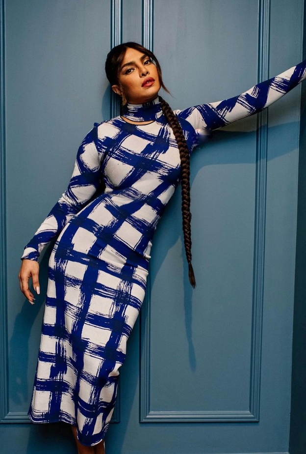 أبرز إطلالات بريانكا شوبرا الكاجوال بعد أن رزقت بمولودها الأول