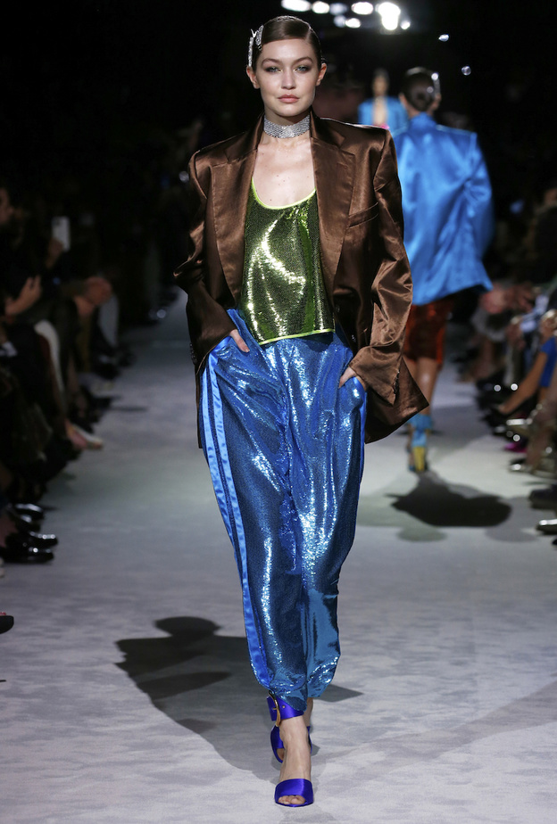 موديلات ازياء ترتر أنيقة وعصرية من أحدث عروض أزياء الصيف