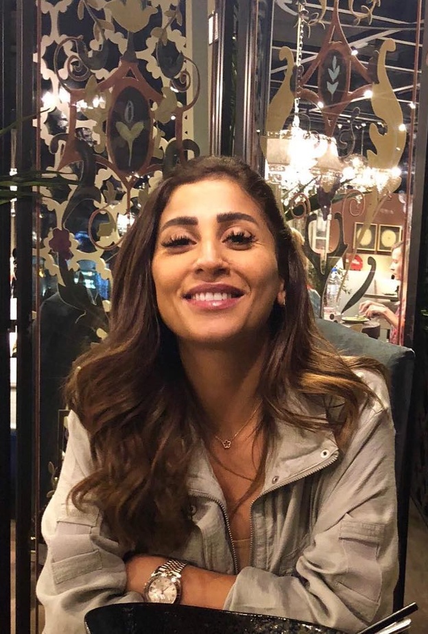 دينا الشربيني تشجع محمد صلاح