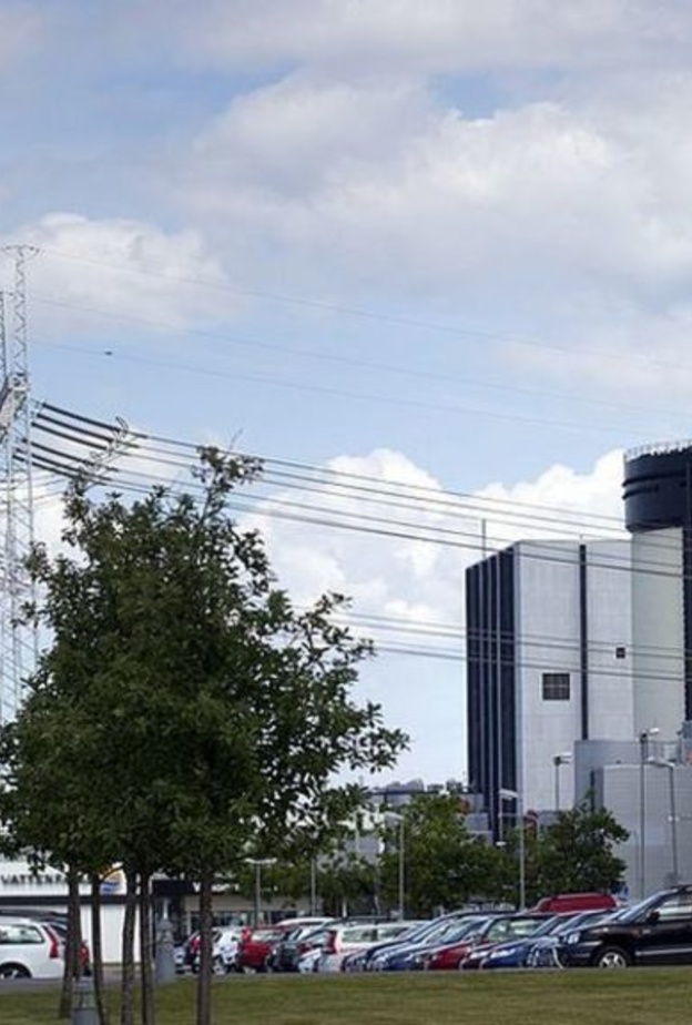 رصد طائرات دورن عسكرية فوق القصور الملكية