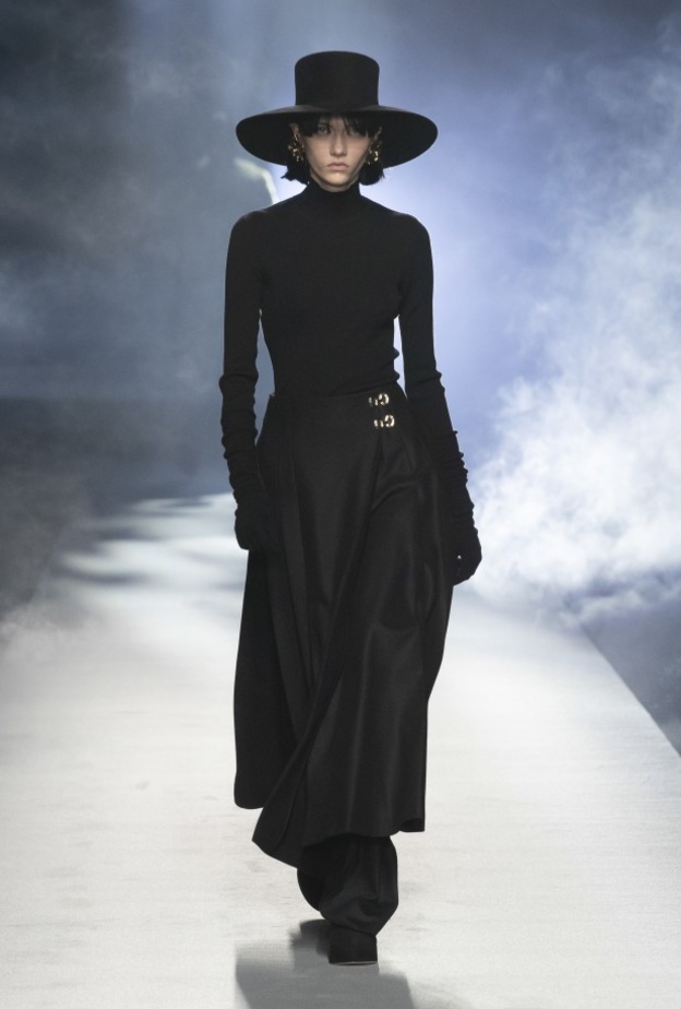 اطلالة من ألبيرتا فيريتي