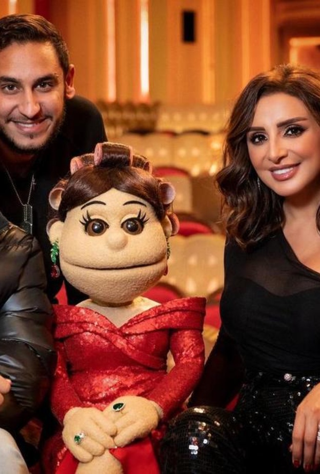 أنغام وابنائها