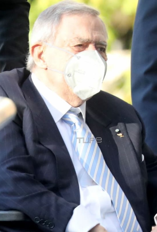 نقل ملك اليونان السابق إلى المستشفى بعد إصابته بعدوى كورونا