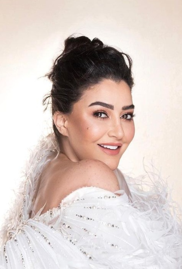 غادة عبدالرازق تستقبل الـ 2022 بإطلالة جمالية بدت فيها أصغر من عمرها بسنوات