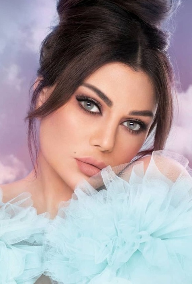 هيفاء وهبي وابنتها وحفيدتها بـ نيو لوك متشابه هل يتقاسمن الشبه