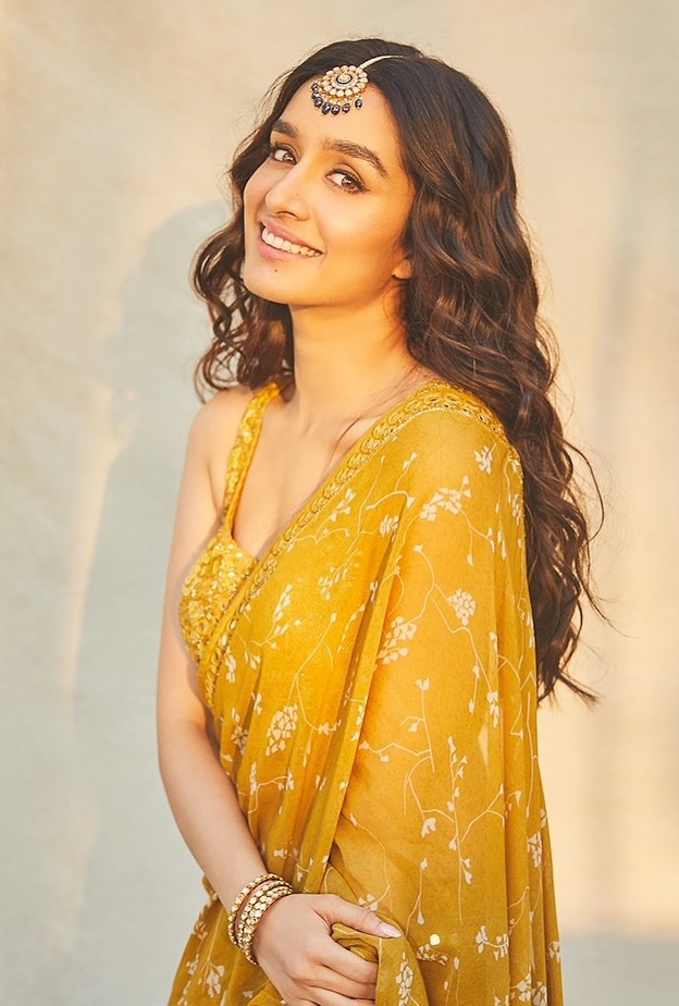 شرادها كابور تتولى إقامة مراسم زواج صديقتها المقربة