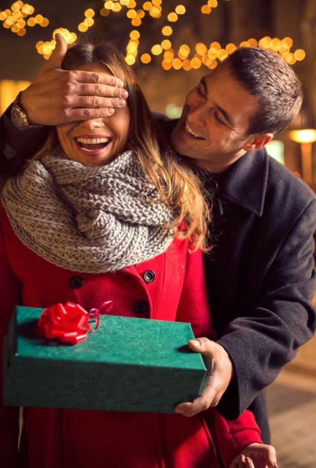 shutterstock_قد يفاجئك عريسك بخطوات رومانسية