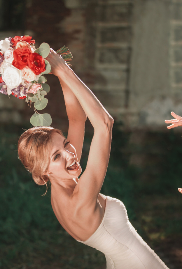 تقاليد زفاف شهيرة يتوقع أن يتخلى عنها العرسان في عام 2022