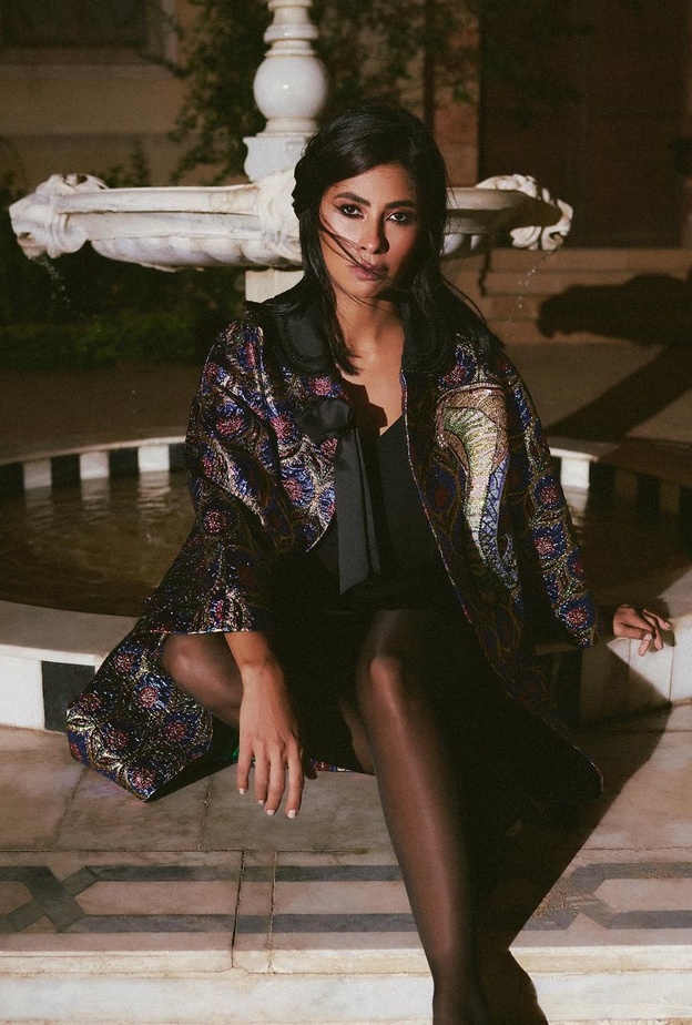 روبي تصالح الجمهور بإطلالة شتوية أنيقة بأحدث ظهور لها