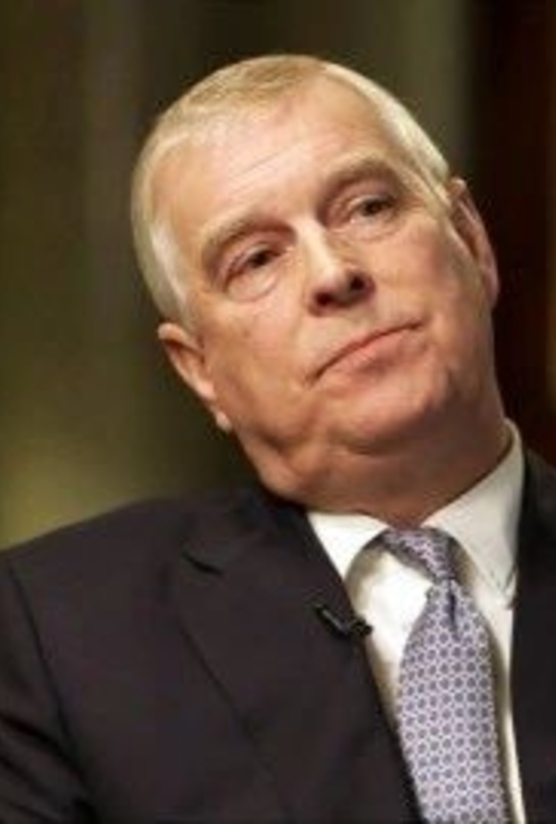 أبناء الملكة الثلاثة التقوا سرا لمناقشة "مشكلة أندرو"