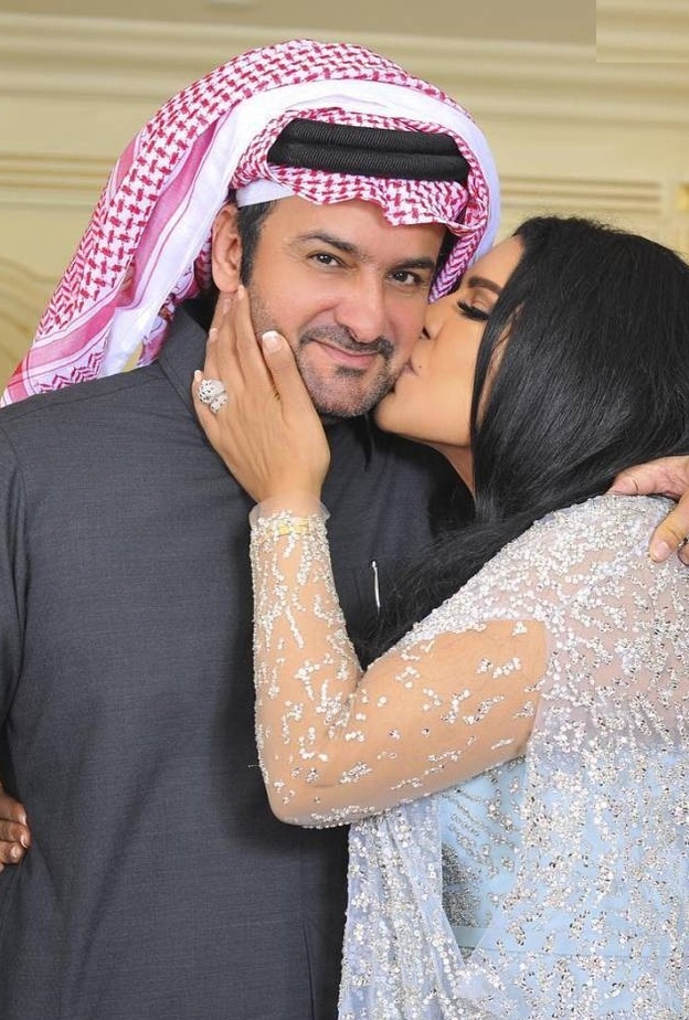 أحلام مع زوجها .زواج مستمر منذ عام 2003