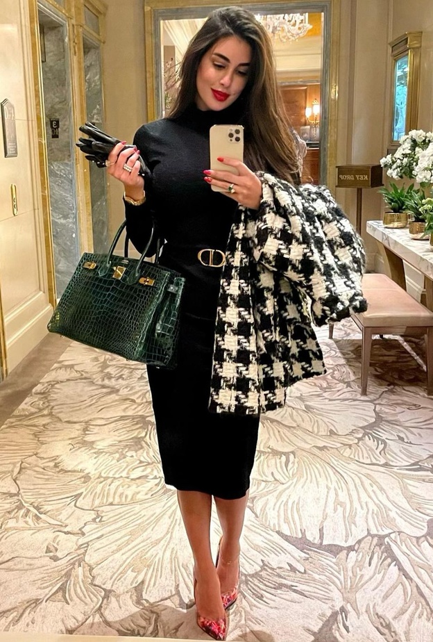 أفكار مميّزة لتنسيق الجاكيت بأناقة مستوحى من ياسمين صبري