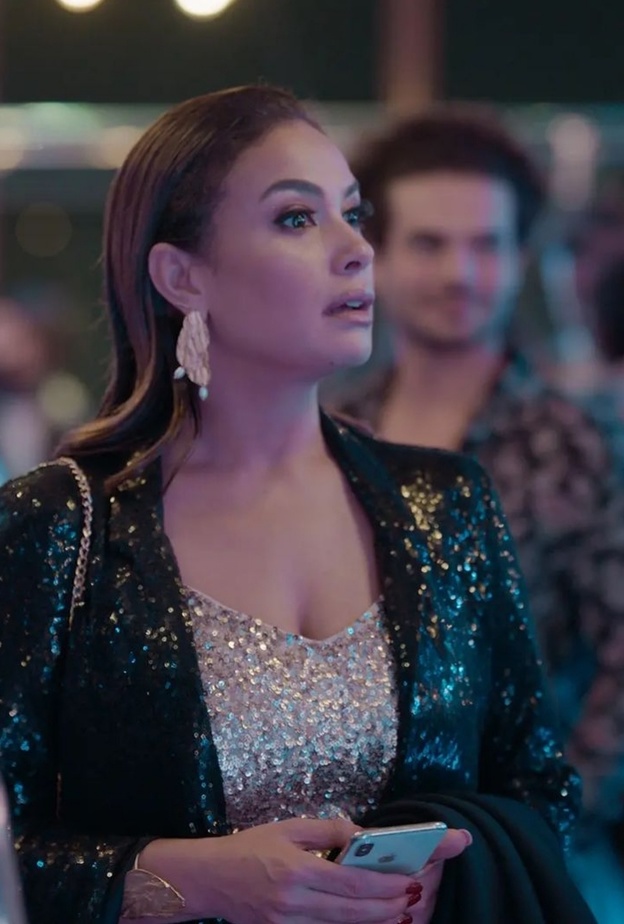 أقراط ذهب مزينة بالحجر الكريم الأبيض من مجوهرات ليلى وهبي LAILA WAHBA