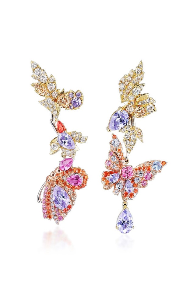 أقراط من أنابيلا تشان  Anabela Chan