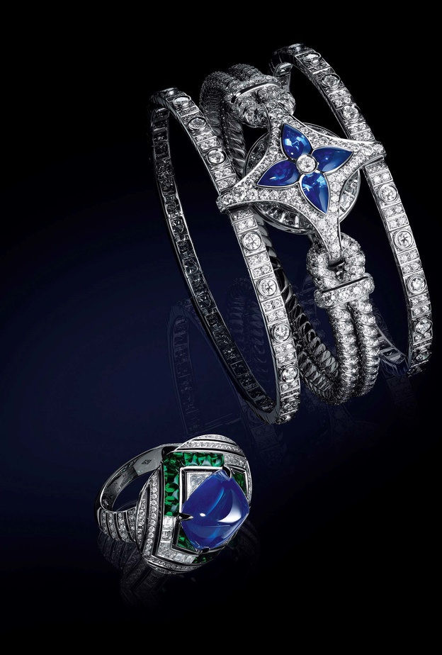 اسوارة من لويس فويتون Louis Vuitton